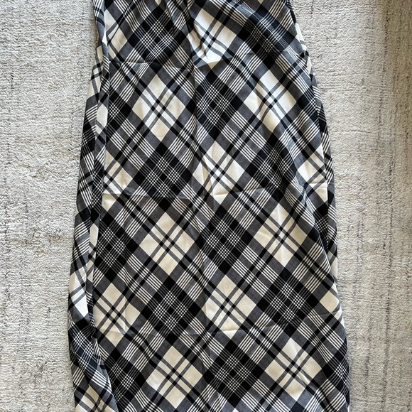 New Look Plaid MIDI Skirt - 6 - Picture 1 of 4